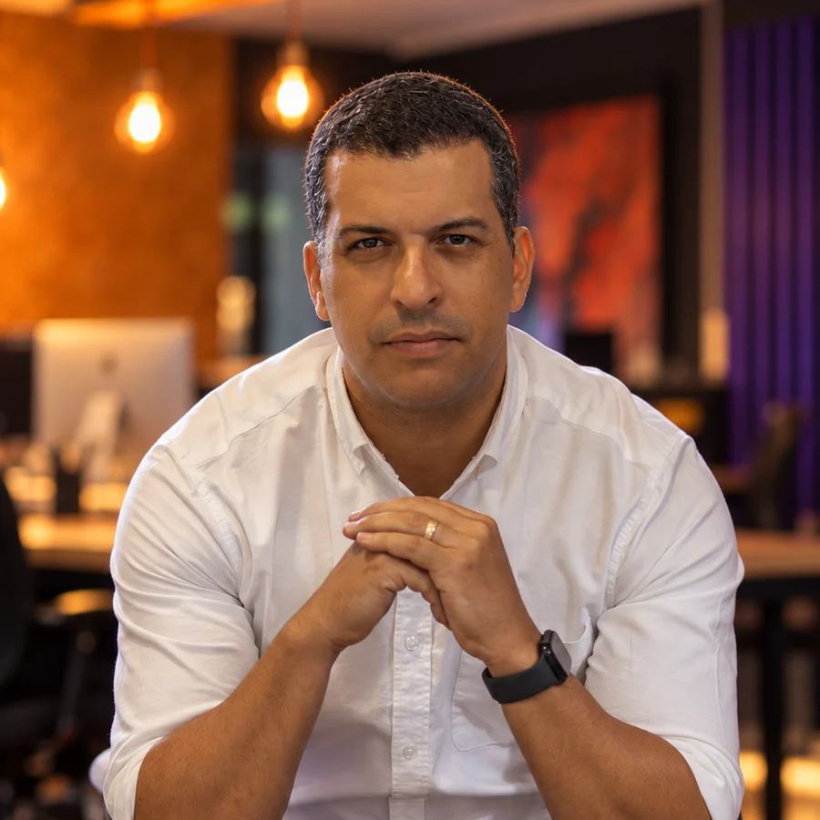Anderson Munhoz, Diretor Comercial da Narro